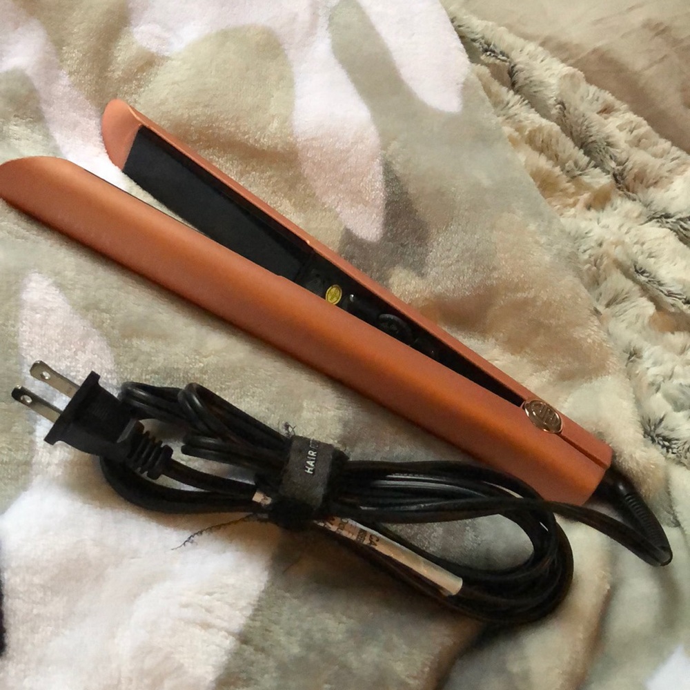 Hair fetish flat iron